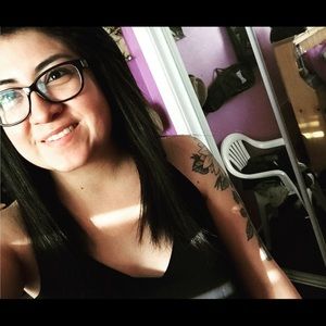 Meet your Posher, Vanessa